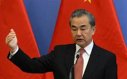 王毅在慕安会上警告日本军国主义的讲话产生巨大影响，“团灭”了日本外相和防长两人在