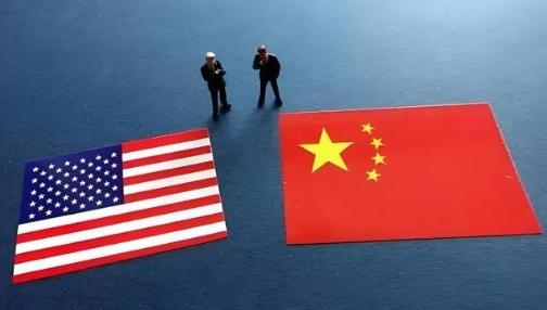 谁说中国怕了美国？看看美国那39万亿的债和1万亿的军费吧！中国这波“强硬”根本不