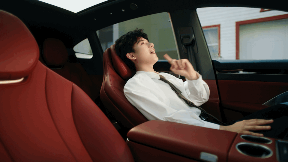 胡先煦年轻就要智界出发 不追求浮夸，更注重内在的契合。默契的选择背后，是对智能生