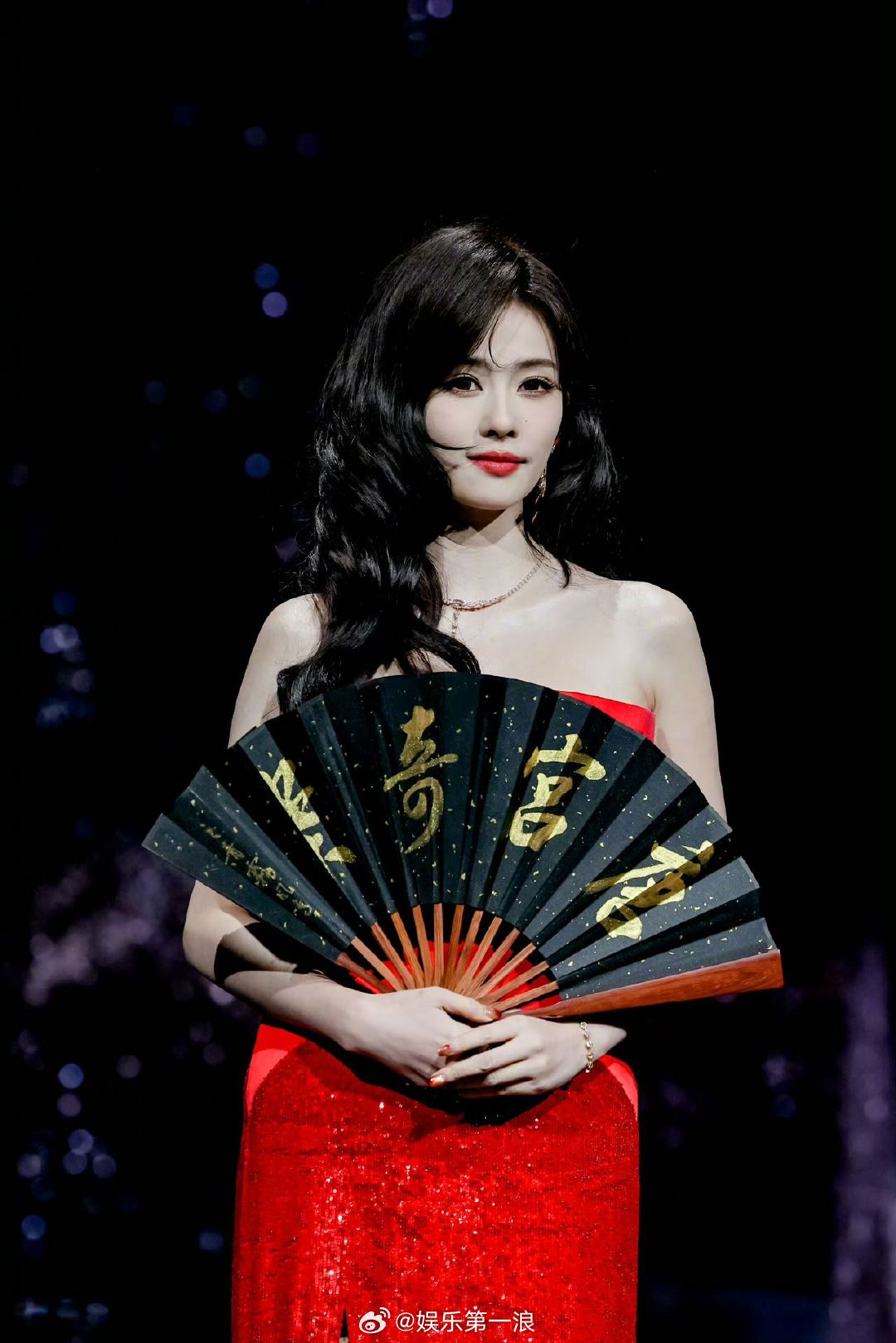 白鹿想要红毯BGM白鹿就得到 喵小金的许愿业务太顶了！说想要专属红毯BGM，喵小