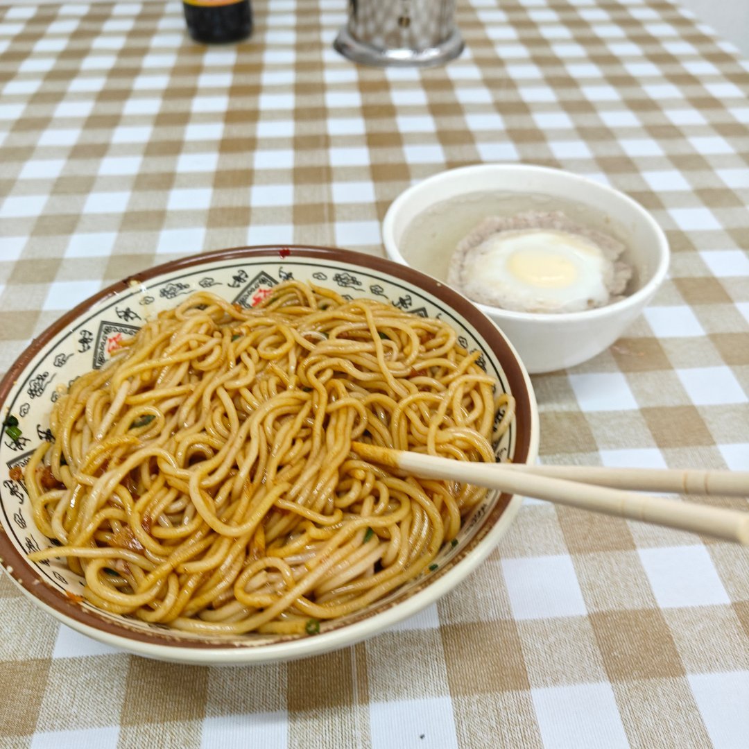 朋友们早呀最近牙龈红肿感觉应该是吃太好了要清淡饮食几天了[二哈][二哈] ​​​