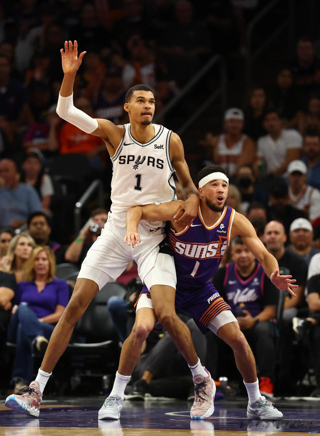 NBA常规赛，马刺132-121太阳，文班亚马38+10，不得不承认的2大事实
