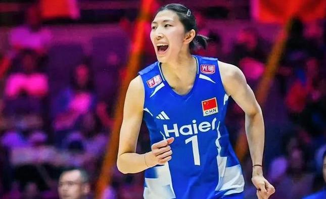 中国女排3-2逆转泰国挺进亚运会决赛，对中国女排球员打分评价如下：
1、吴梦洁：