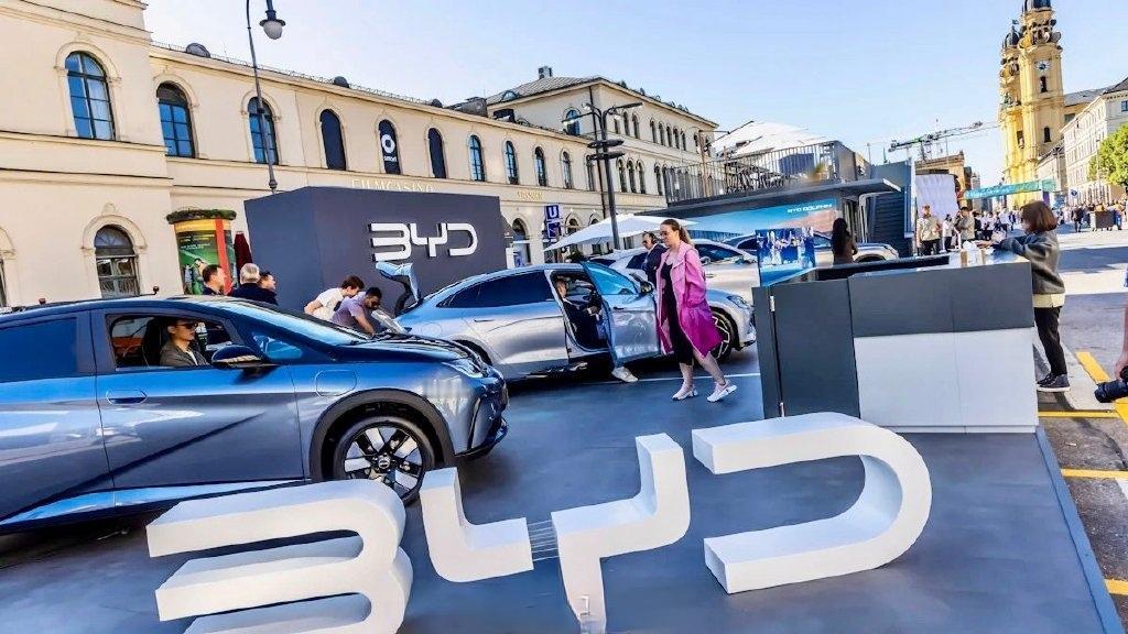 国产车在欧洲“杀疯”了，比亚迪甚至在大众腹地称霸。
2025年1-8月，中国汽车