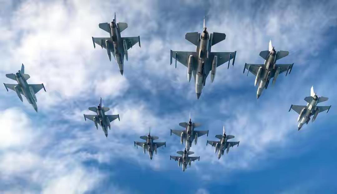 大年初二黄海对峙：美军F-16春节试探，解放军体系化反制锁定全局
 
2026年