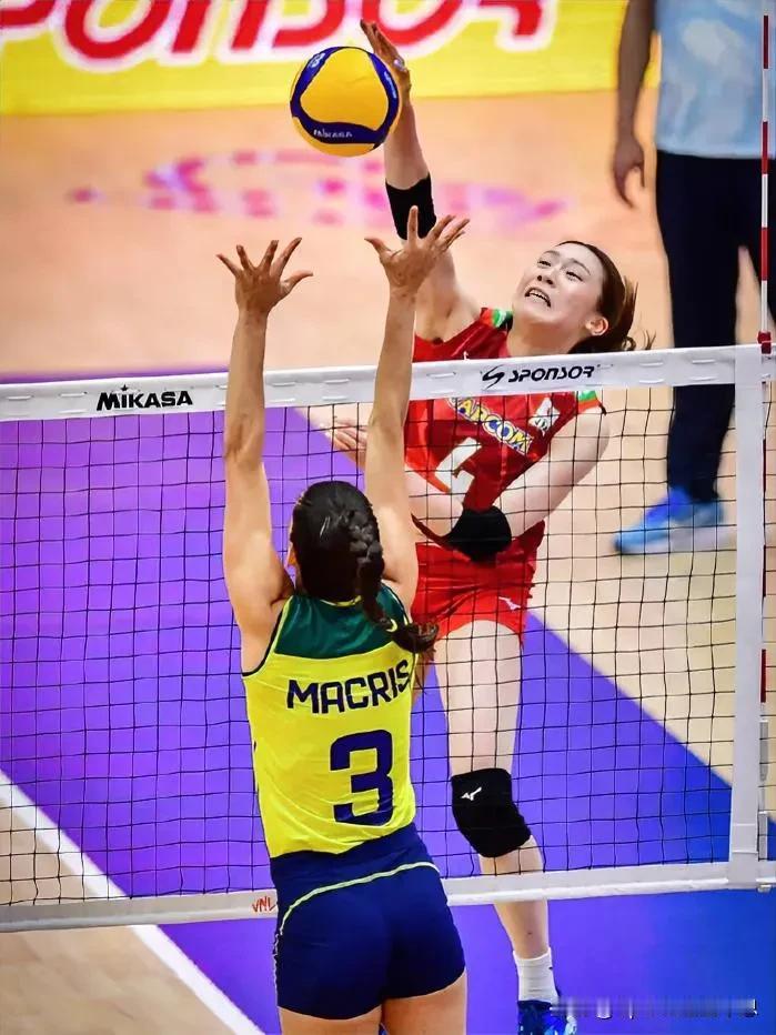 2024世界女排联赛最新🆕战报，日本女排晋级决赛。
6月22日
半决赛
巴西女