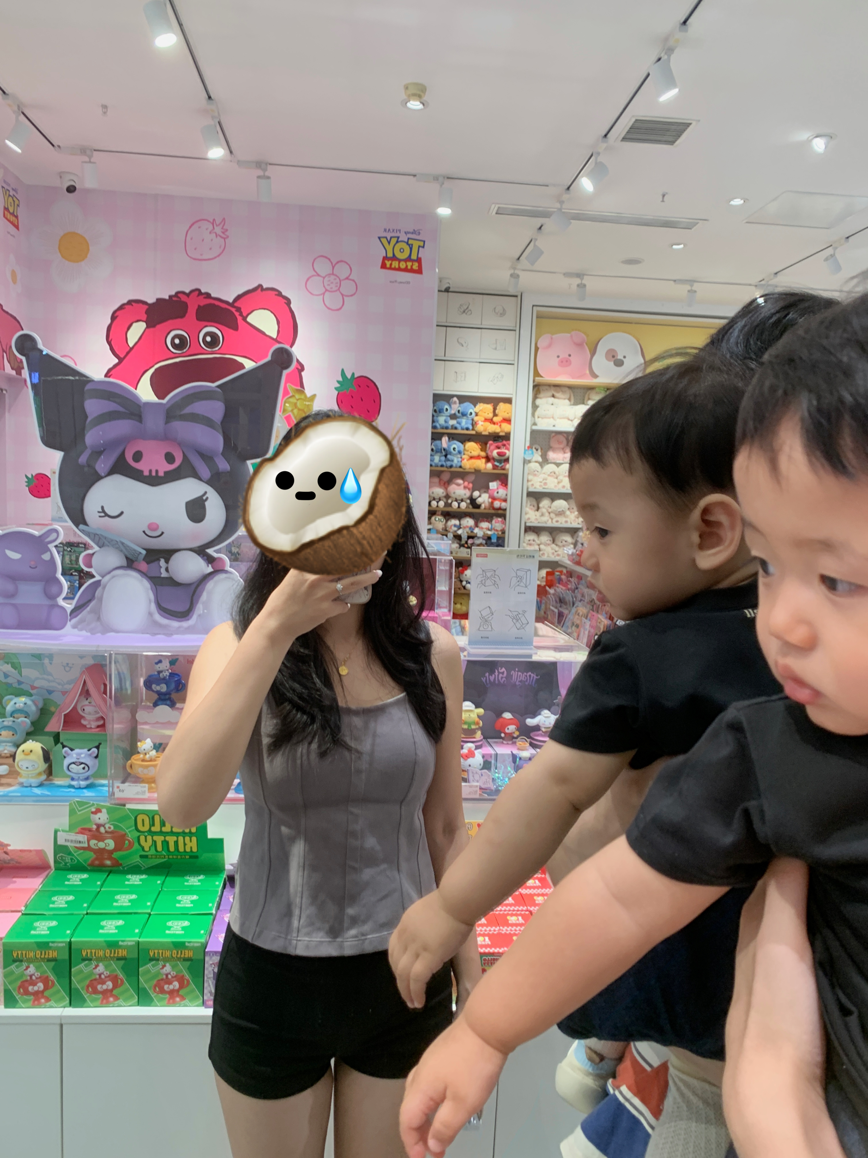 以前和诡秘逛名创优品 然后和老公一起 现在带小孩逛哈哈哈哈哈 ​​​