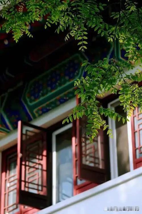 男人亏妻的几个表现，还是占有两条以上的，基本没救了！

很多男人毁掉自己后半生的