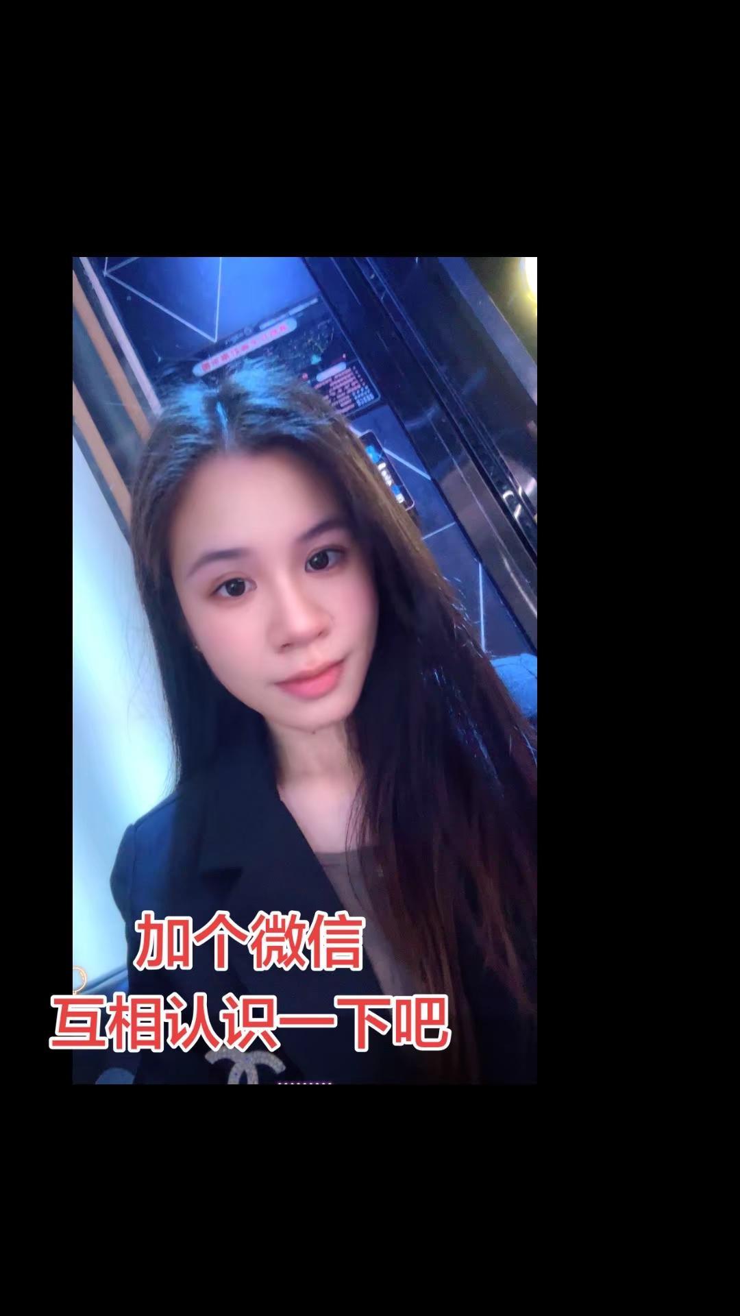 “在无数个睡不着的夜里             我都在反复问自己 我真的不好吗？