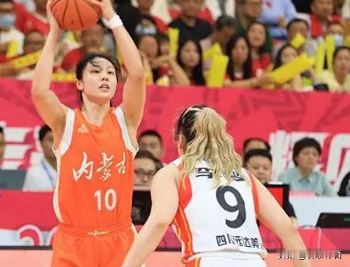北京时间4月19日19：30，WCBA总决赛迎来第4场，四川远达美乐女篮主场PK