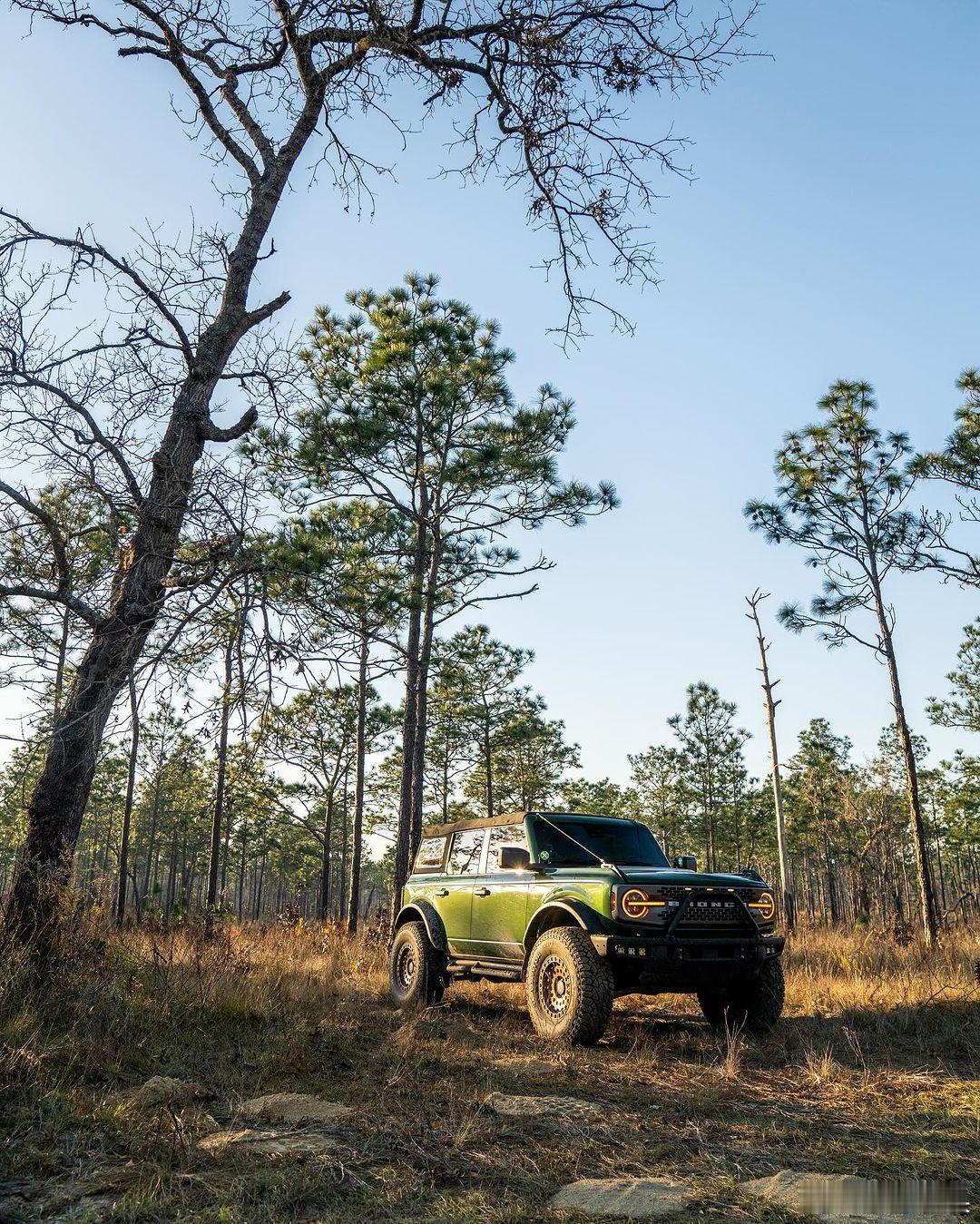 #Bronco[超话]# 软顶敞篷#硬派越野##福特烈马bronco##over