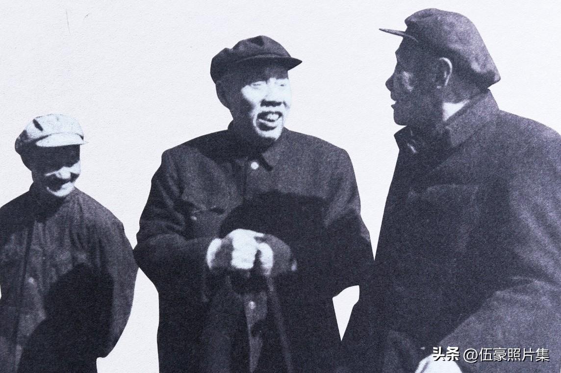 1960年10月16日至22日。当时，时任中华人民共和国副主席的董必武同志，在湖