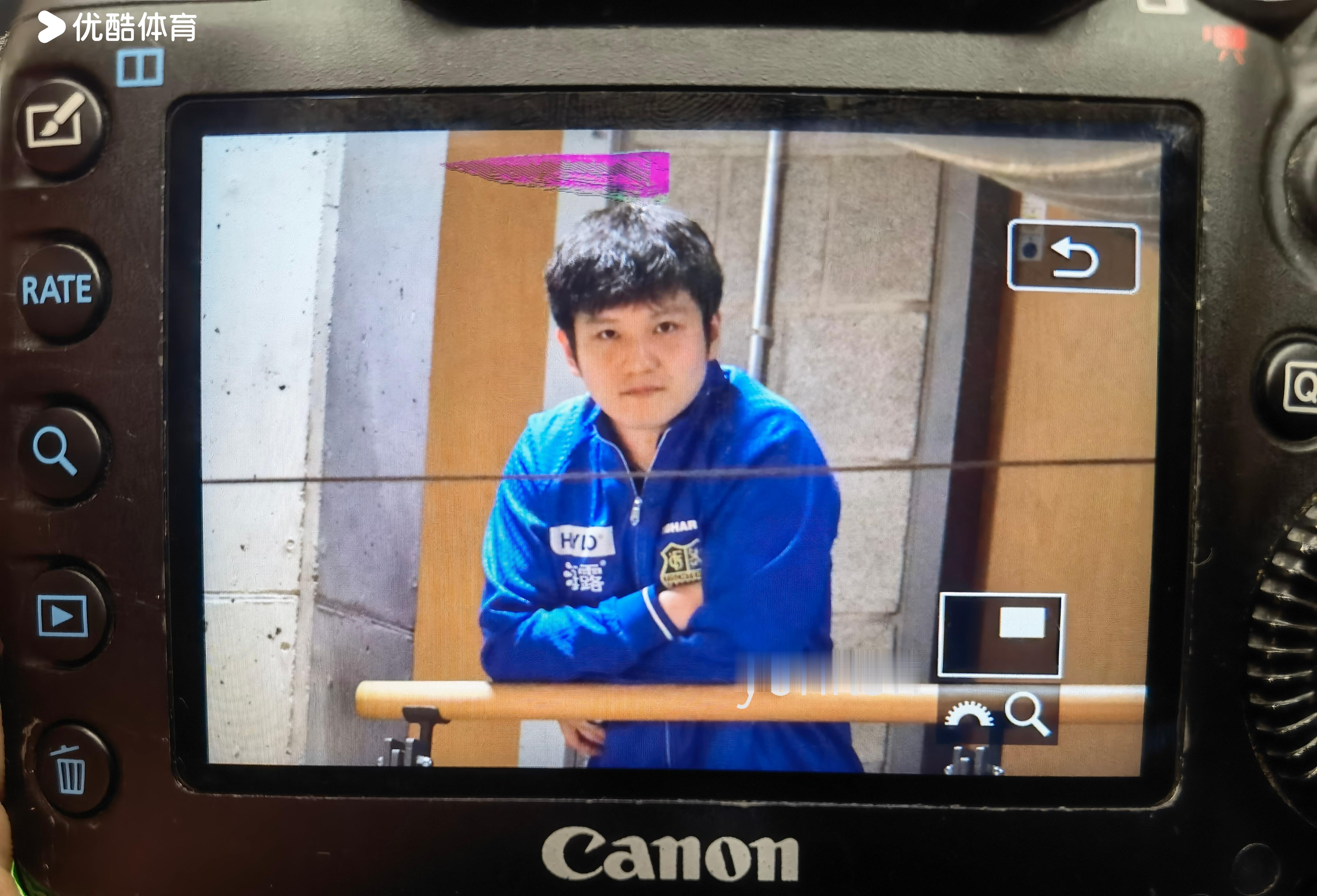 樊振东樊振东德甲德甲乒乓球联赛 发现二楼观赛🐼