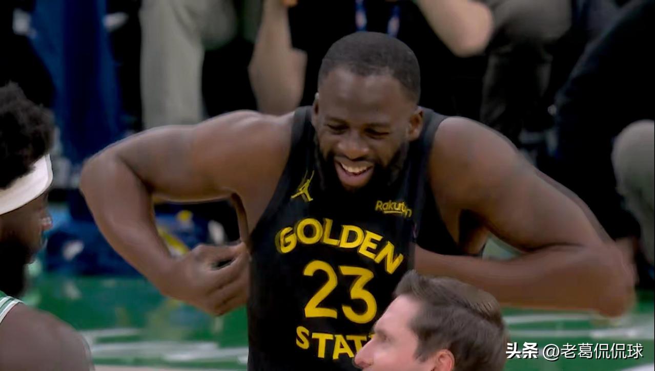 勇士老将追梦格林真是太心痛了！在今天勇士客场以99：120惨败于凯尔特人的赛后采