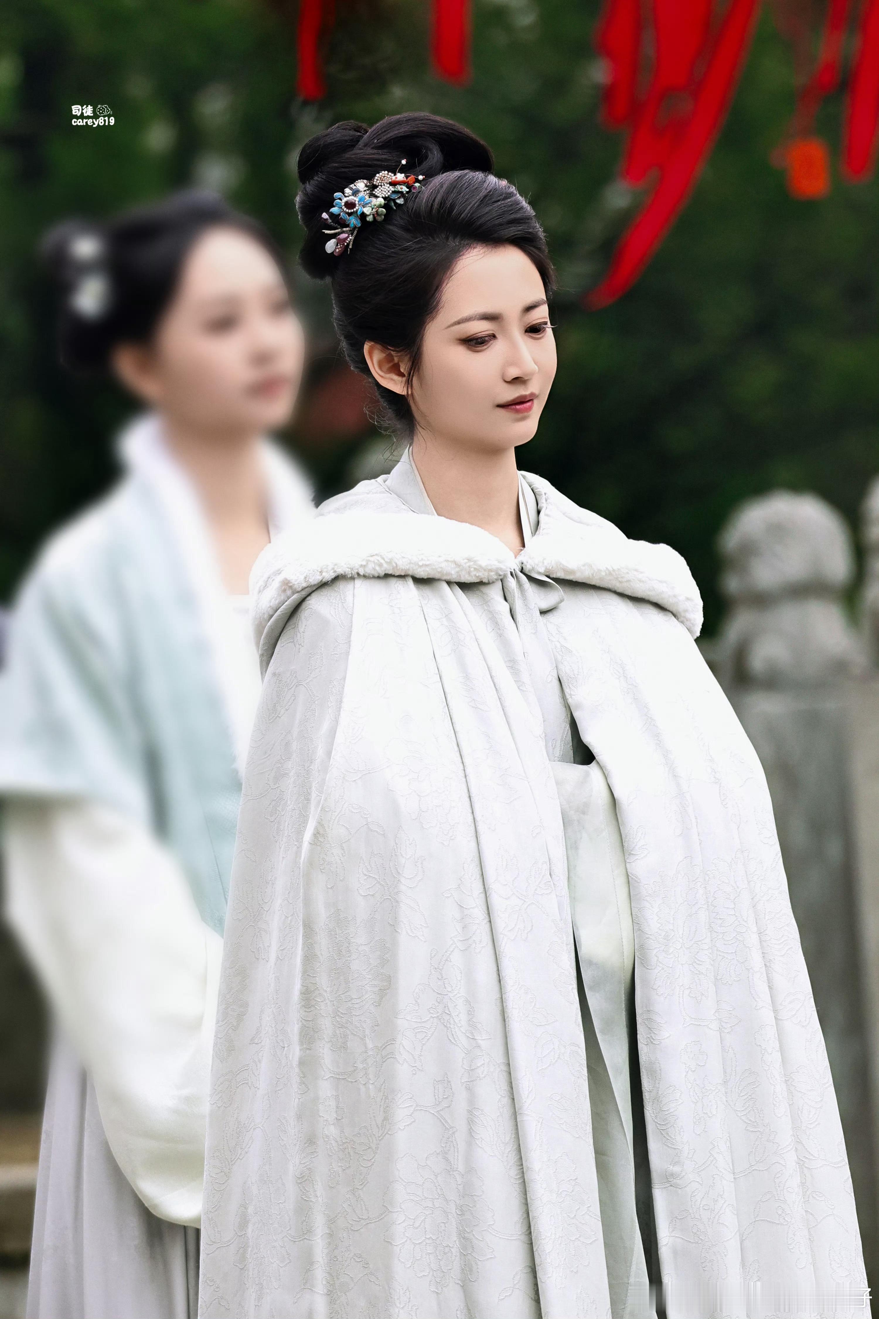 陈钰琪陈钰琪金吾不禁 陈钰琪李令歌  幸福是什么，幸福就是，你爱的那个人对着你笑