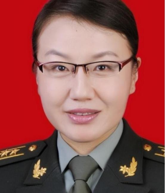 从被怀疑有"内鬼"到真相震惊全球：一个中国女军事专家如何用公开数据精准推演美军航