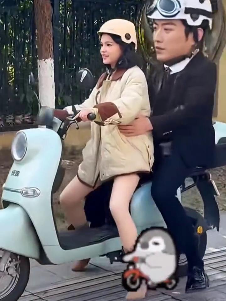 谋杀亲夫。
这还有人管吗？我疯啦。年轻就是好，倒头就睡。