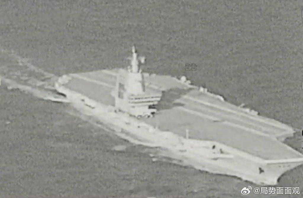 台军通报福建舰通过台湾海峡【台军通报：福建舰入列后首次通过台湾海峡】台防务部门1