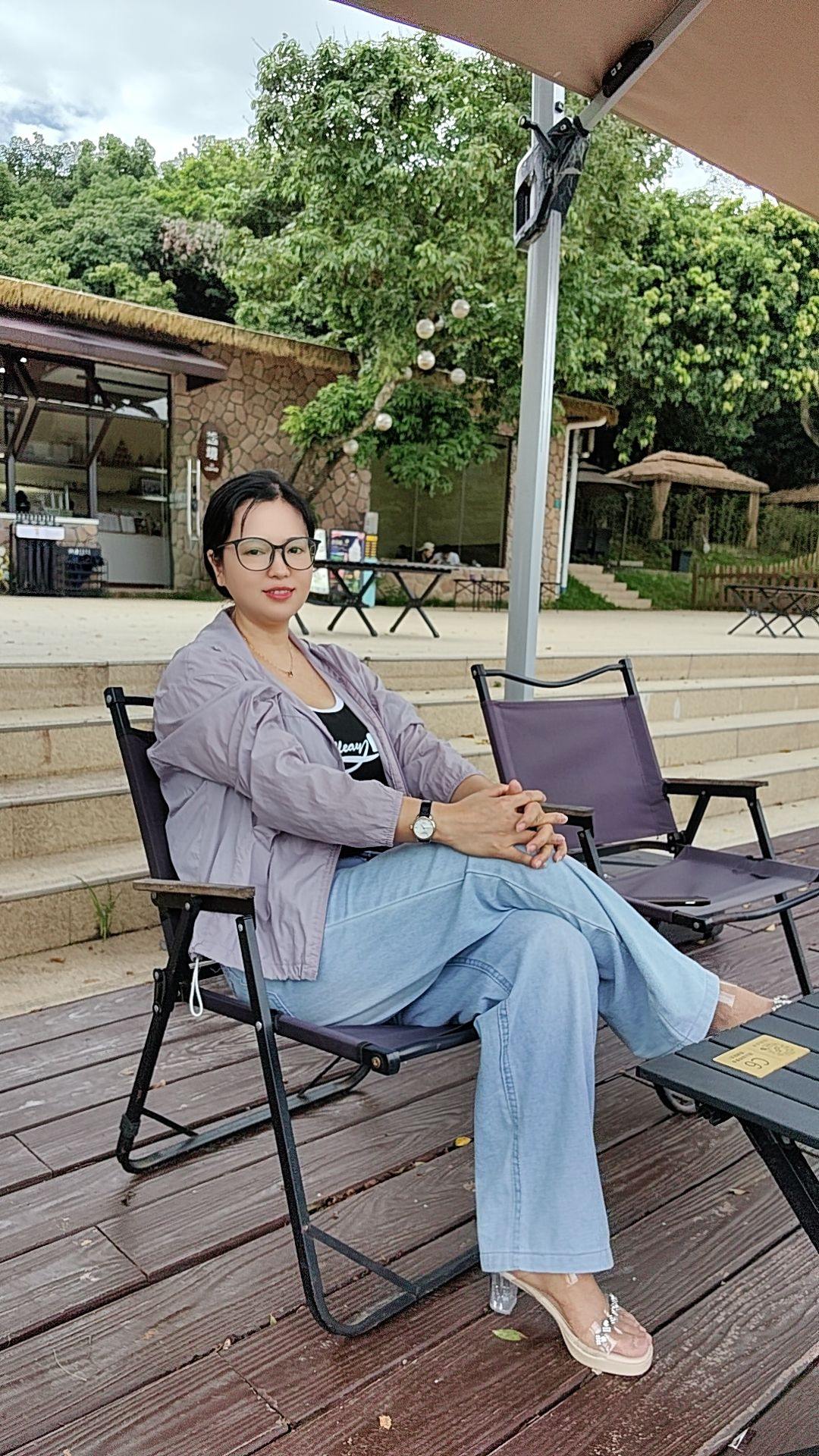 日子苦点没关系，累点也没关系，毕竟成年再无避风港，余额才是安全感！从前...