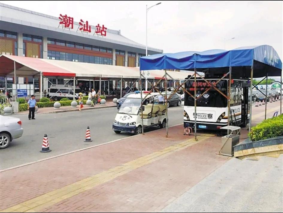 广东省潮汕地区三座国铁建设的高铁1级始发大站先后全部建成通车运营。
一.厦深高铁