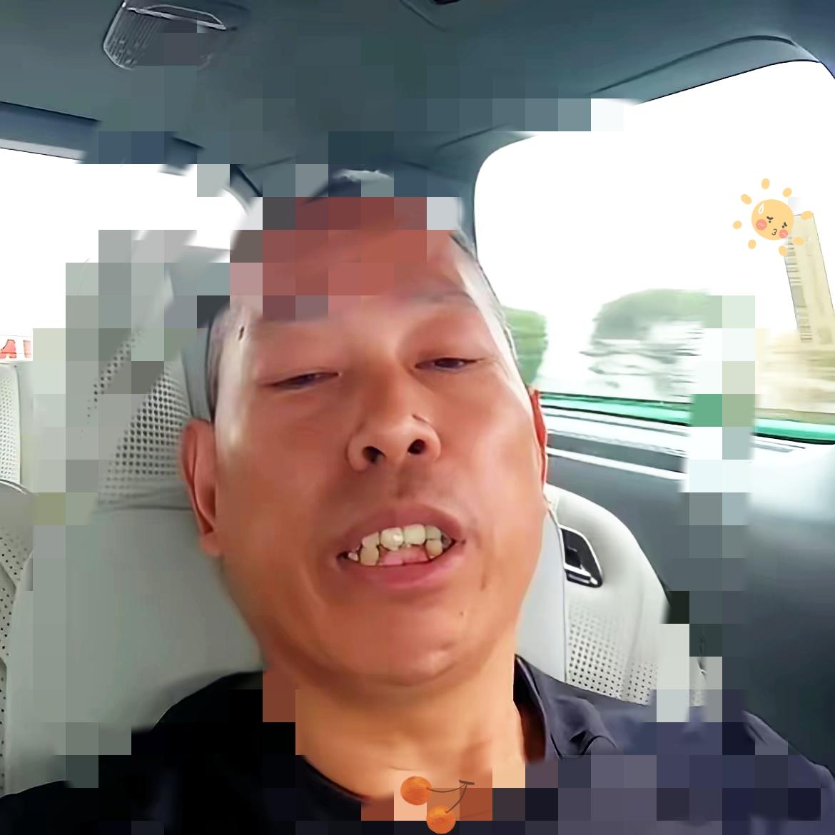 真正让人破防的师徒情，从来都不是嘴上说说而已。
 
很多人好奇张雪当年学艺时到底