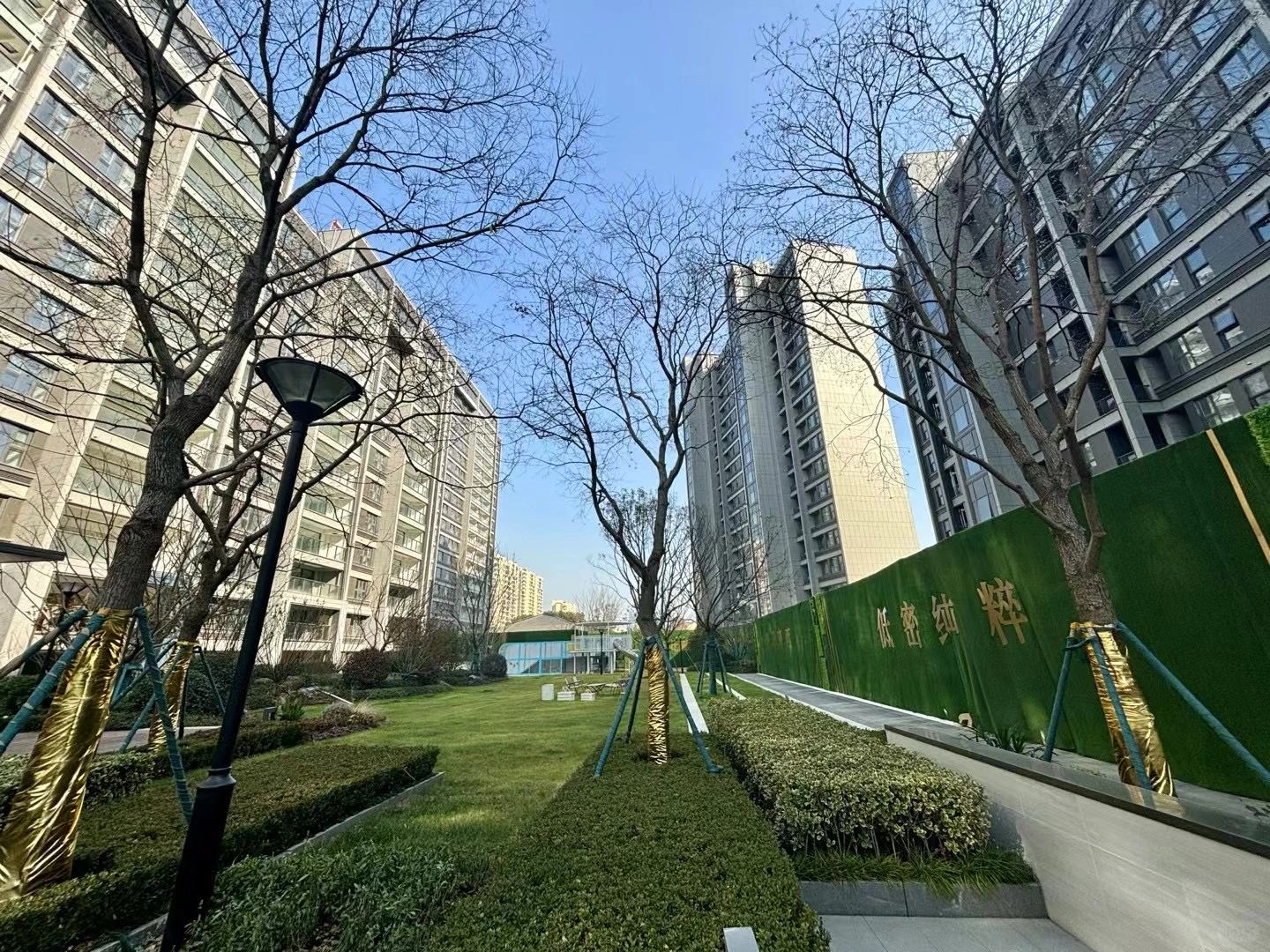 经开洋房精装准现房，原价450万，现价380万