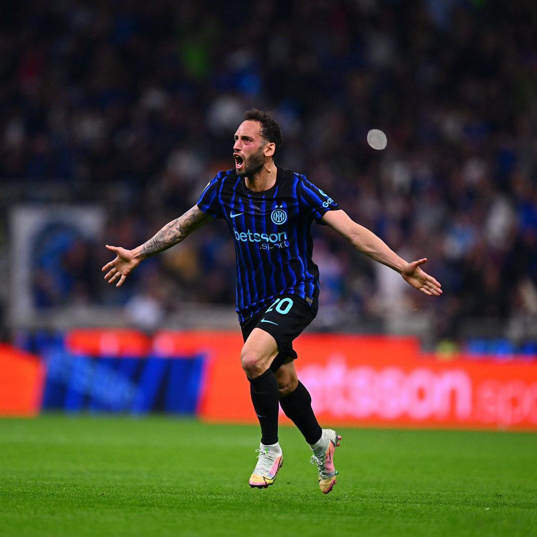 瓜罗：如果你问齐沃 他最依靠哪些国际米兰球员 他首先会提到的两个名字是劳马和恰球