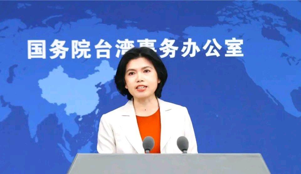 波兰没想到，俄罗深夜不宣而战，一导弹砸进波兰驻乌大使馆这突如其来的攻击瞬间让波兰