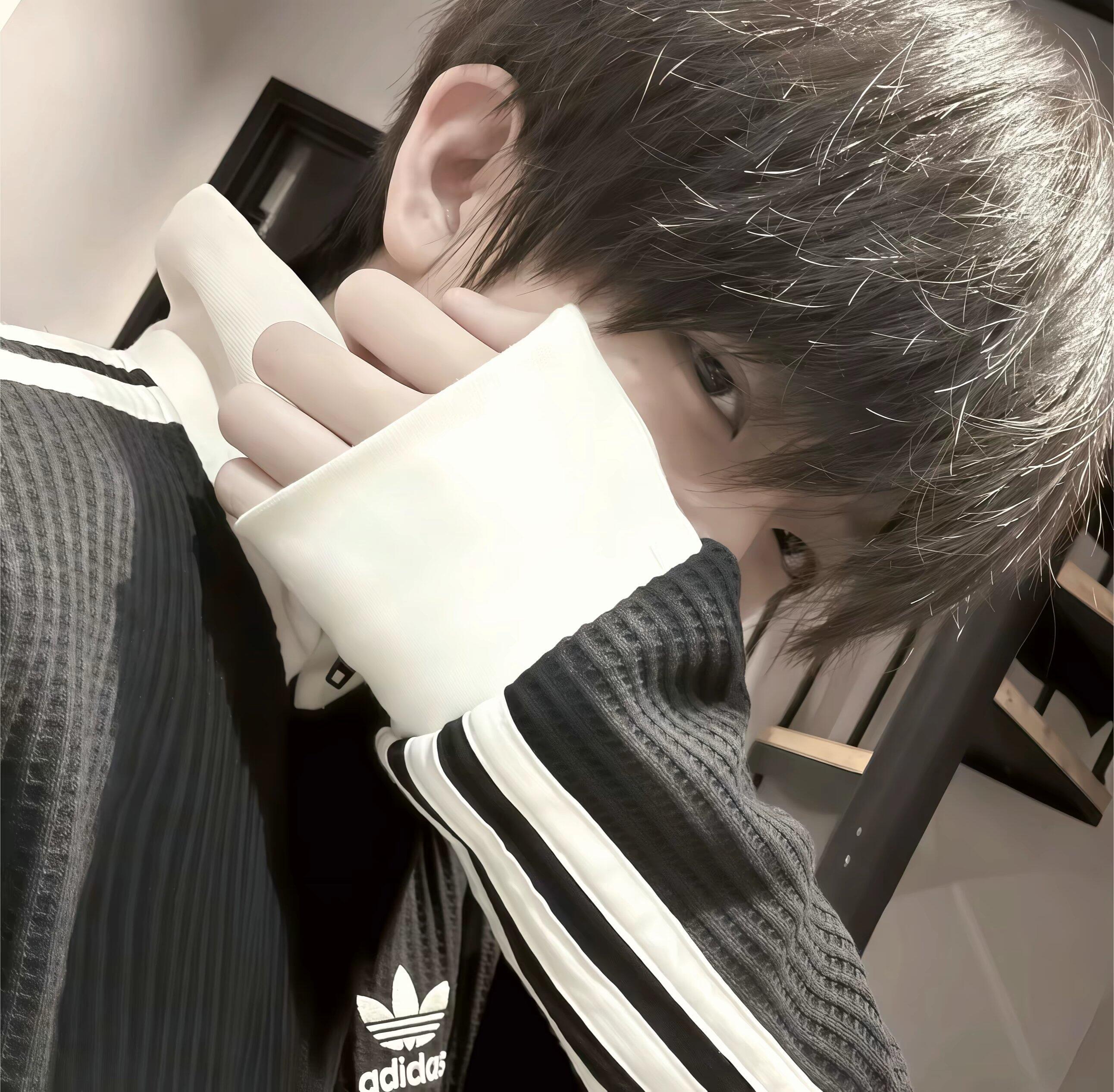 𝐰𝐞𝐜𝐡𝐚𝐭小众高级氛围感ins风男头头像｜ins风头像｜氛围感头像