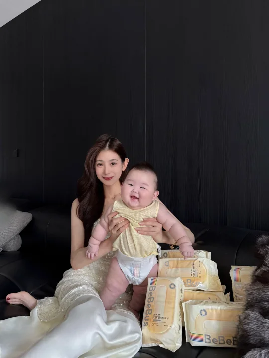4个月21斤👐🏻胖娃娃的屁粮share
