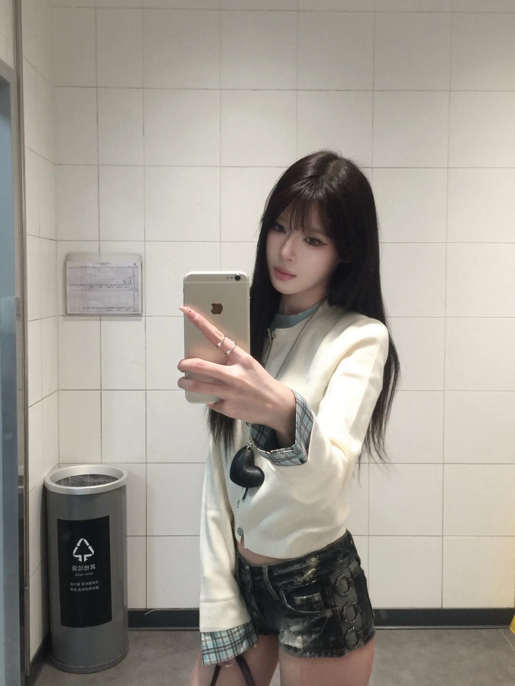 我一直都很坏 只有爱我的人才觉得我可爱