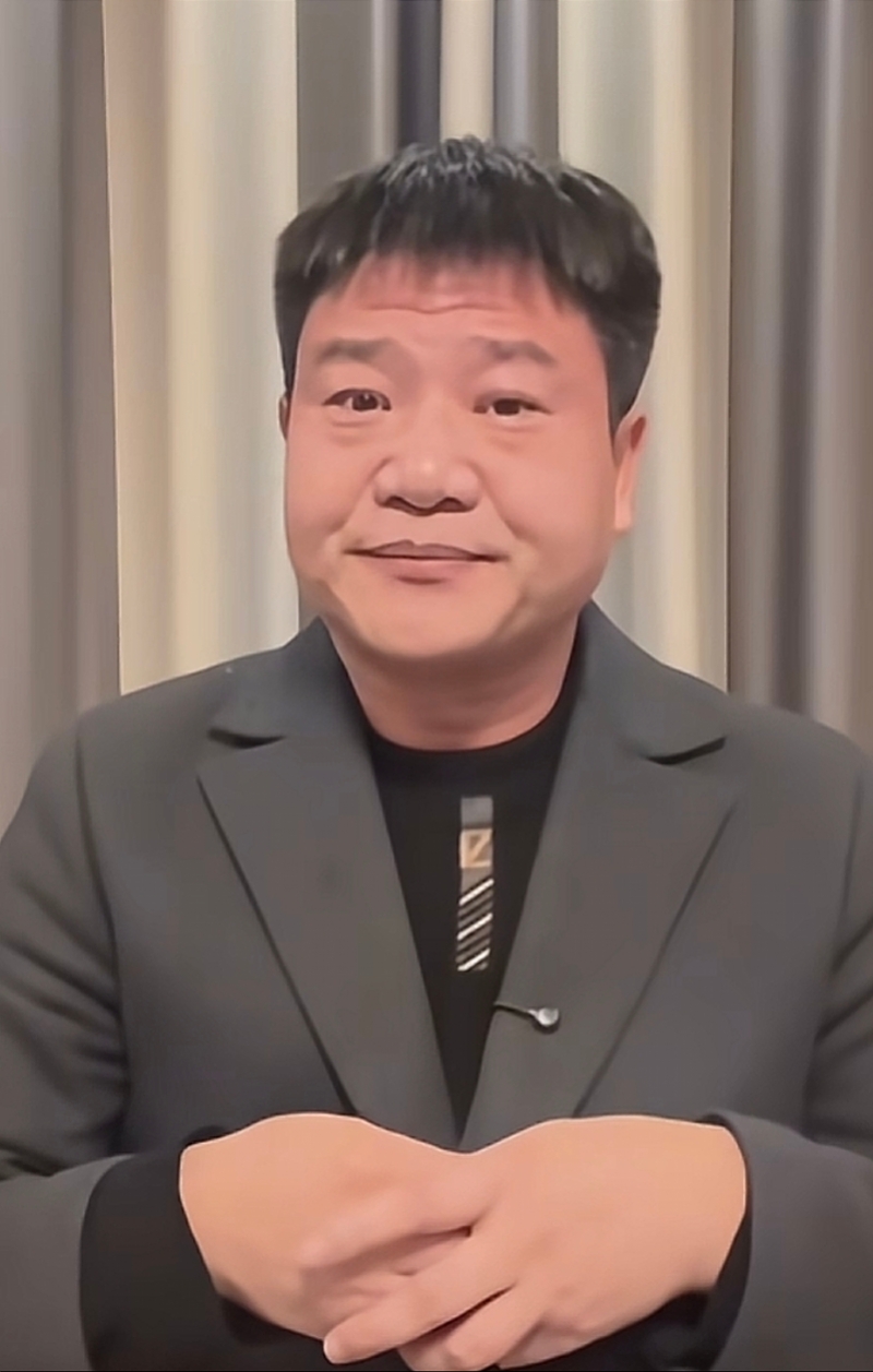 发争议言论账号被罚的“反诈老陈”：曾称不后悔辞去警察工作