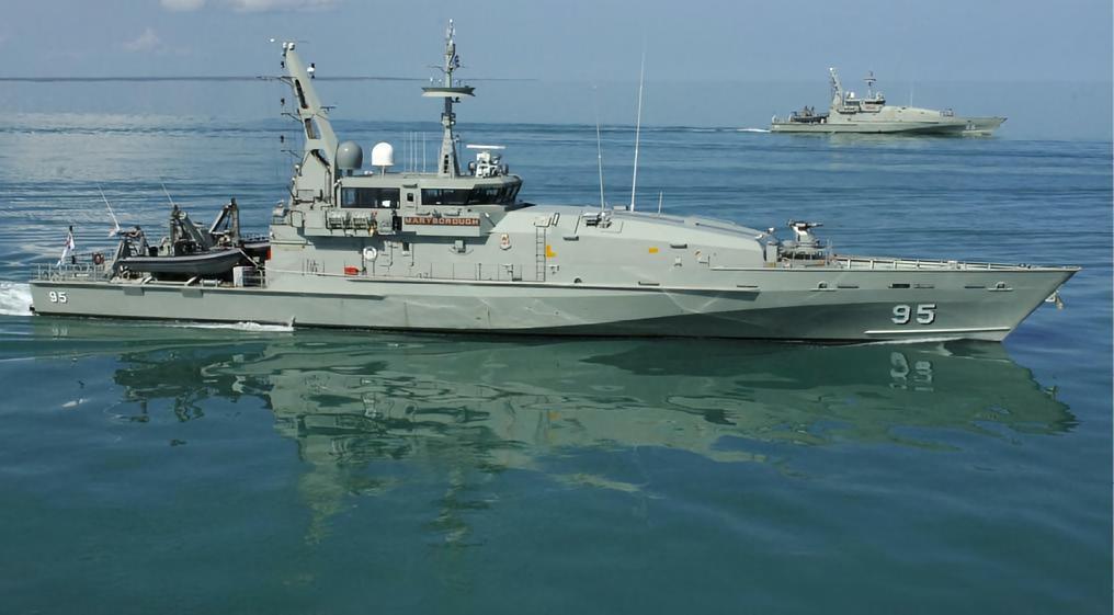 每天认识一件兵器 澳大利亚“阿米达尔”级巡逻艇“阿米达尔”级巡逻艇是澳大利亚于2