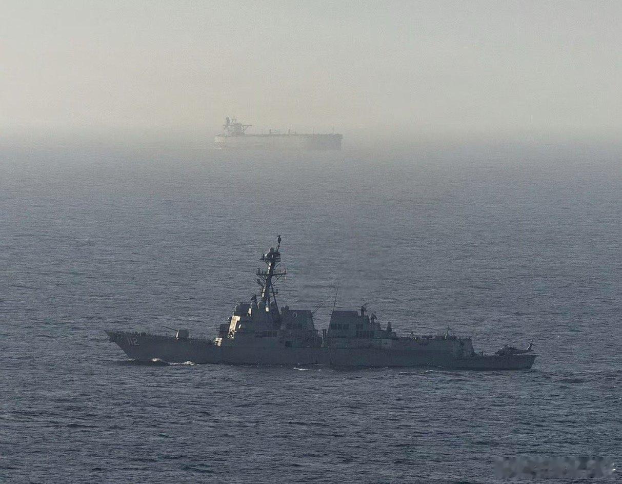 美出动武装直升机拦截商船衰落霸权的余威