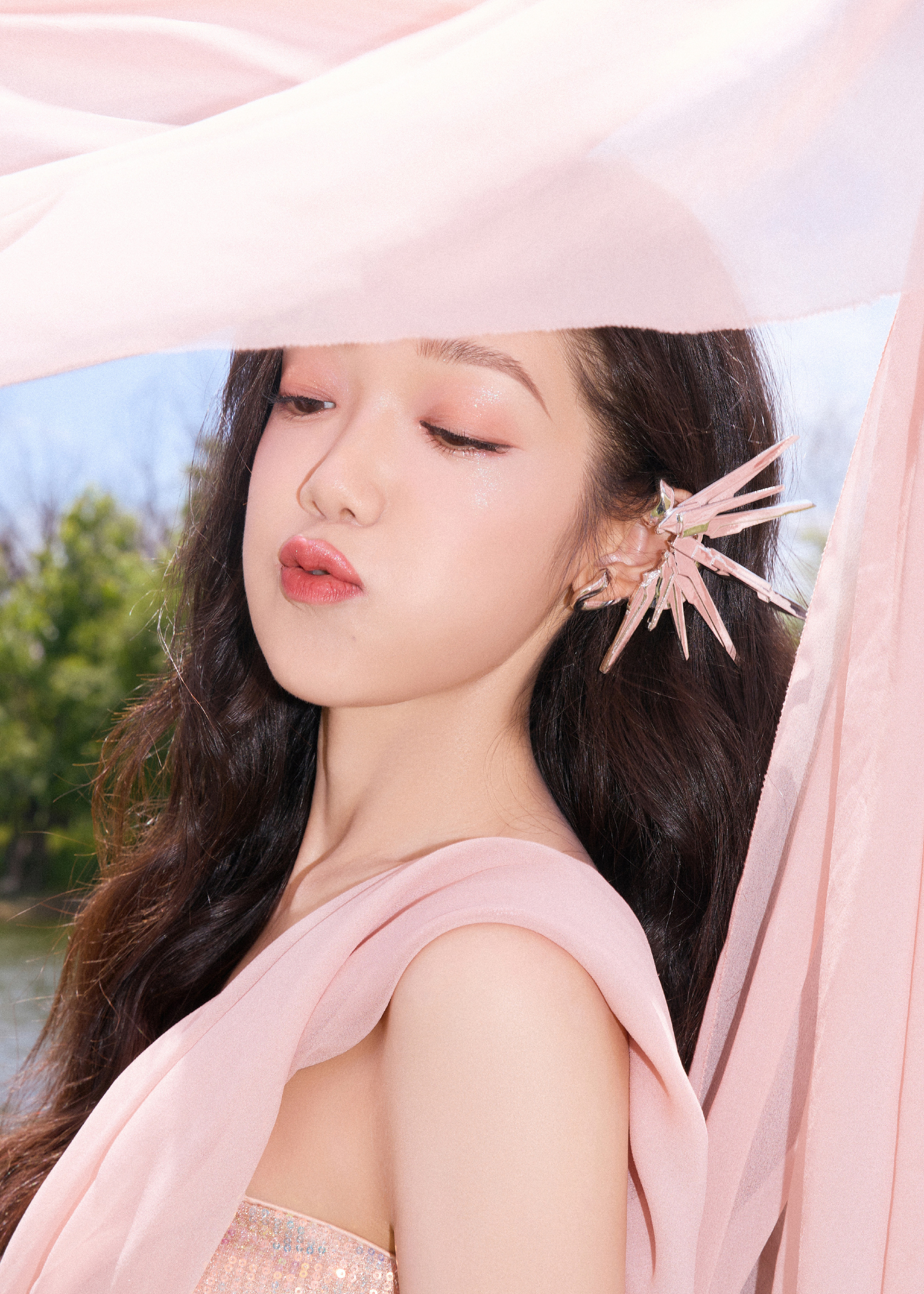 早安，新的一天，同样是爱你的一天！希林娜依高现场live实力太强了[微风]希林娜
