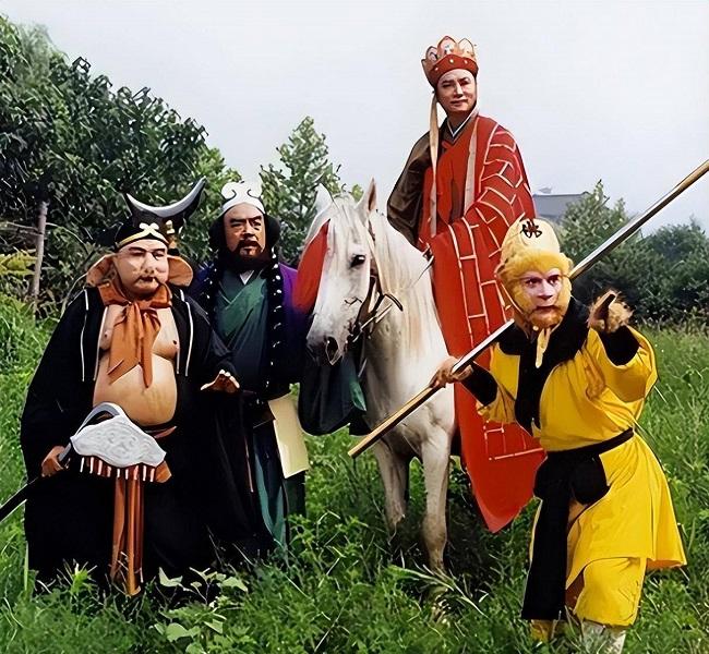 唐僧西天取经,告诉我们什么道理?“封建必亡”，这是唐僧西天取经中的“道理”，也是