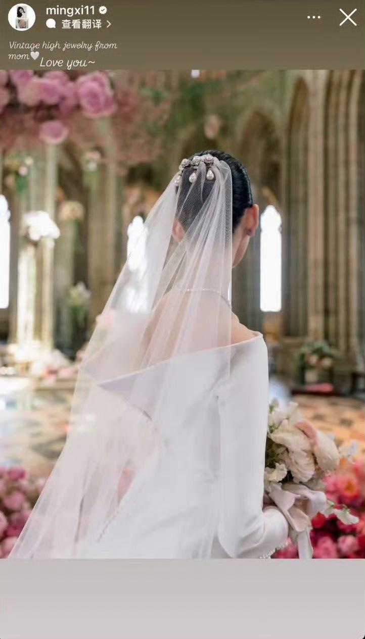原来如此，
奚梦瑶怎么这么聪明，
她嫁入豪门的第一步，就是先要搞定婆婆！

奚梦