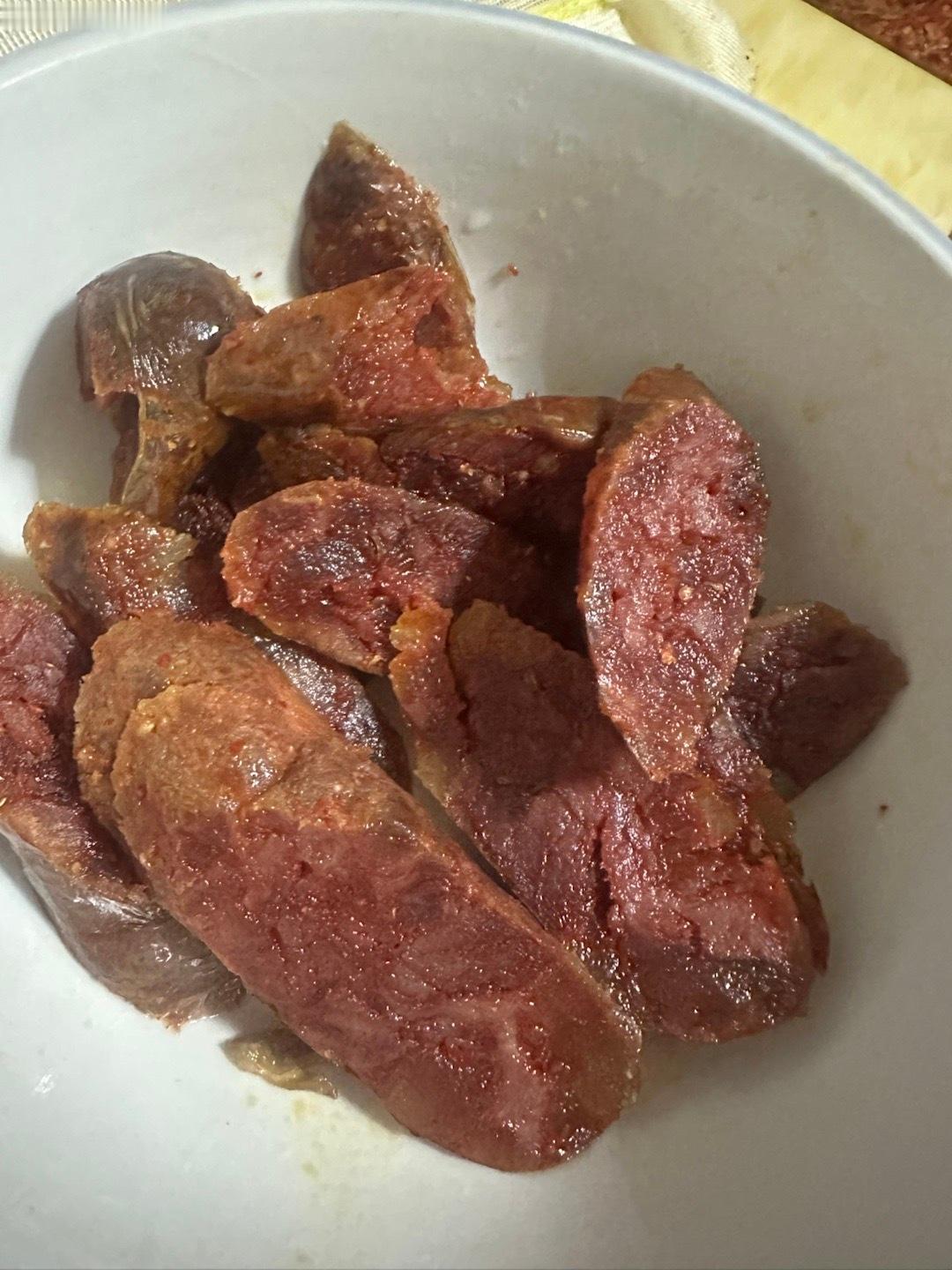 美味至极，发大四川的香肠味道好极了！巴适得很！用我们四川话来说！美食诱惑到你们了