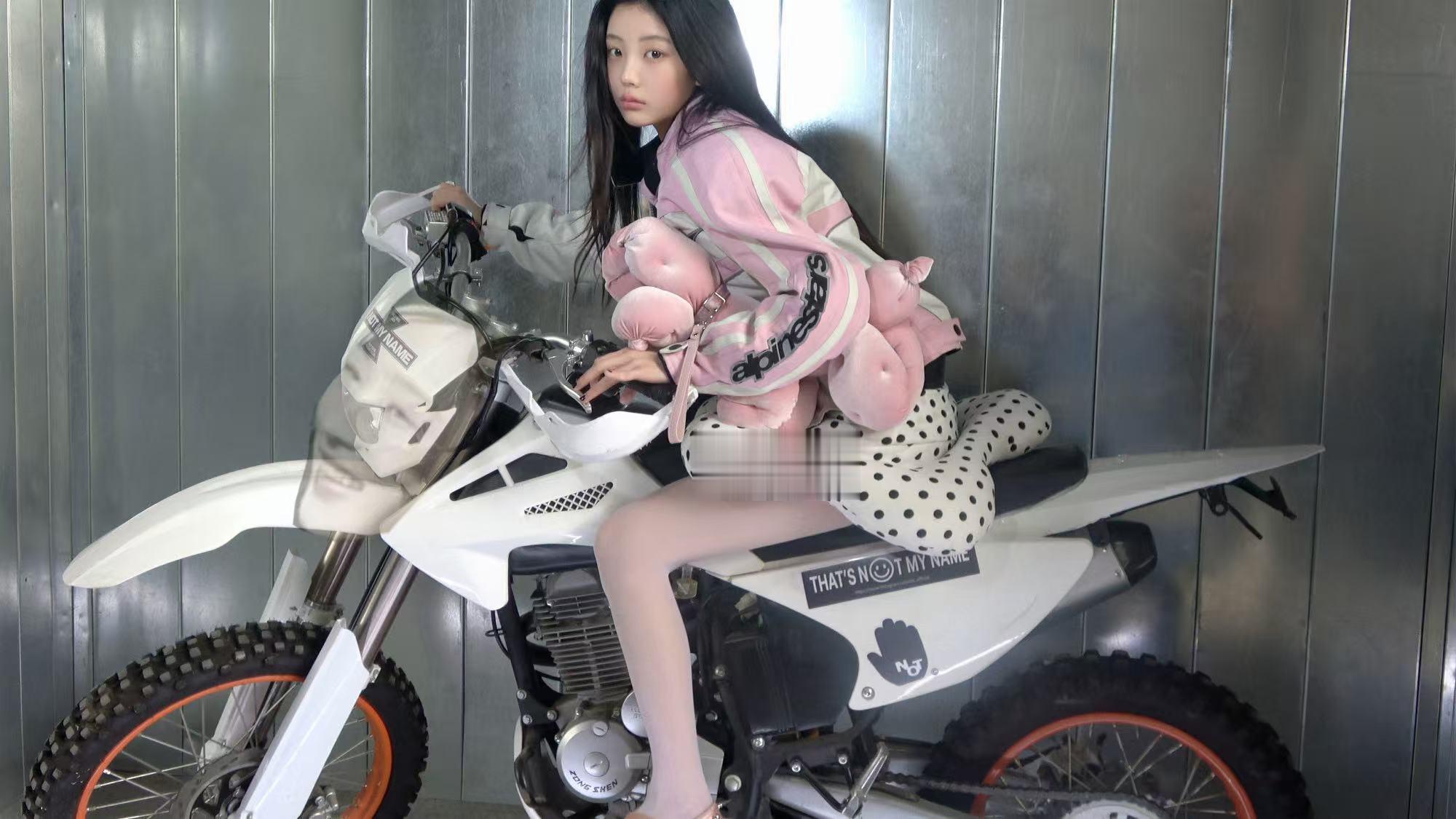 李沅禧 的新坐骑minji