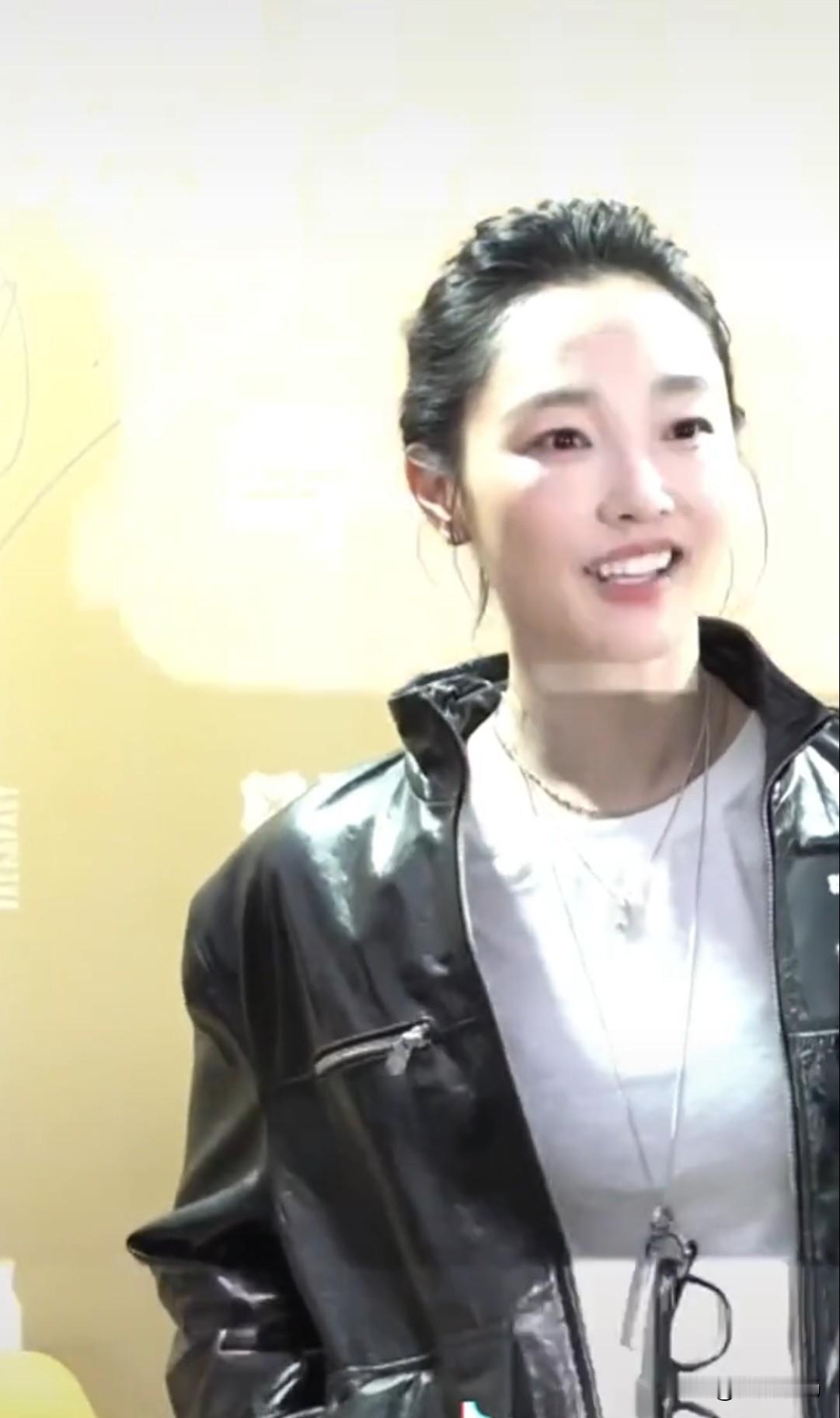 白百何确实漂亮。古天乐携《寻秦记》强势回归，还没看已充满期待！这次选角真是眼前一