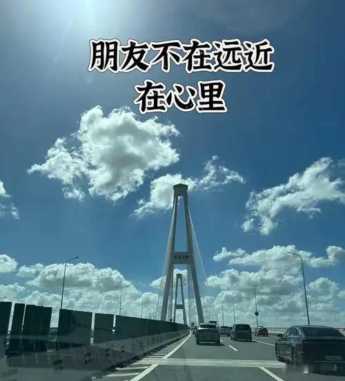 你个傻B！

第一次见到两个关系很好的朋友，互相这样称呼，确实吓我一跳，这已经超