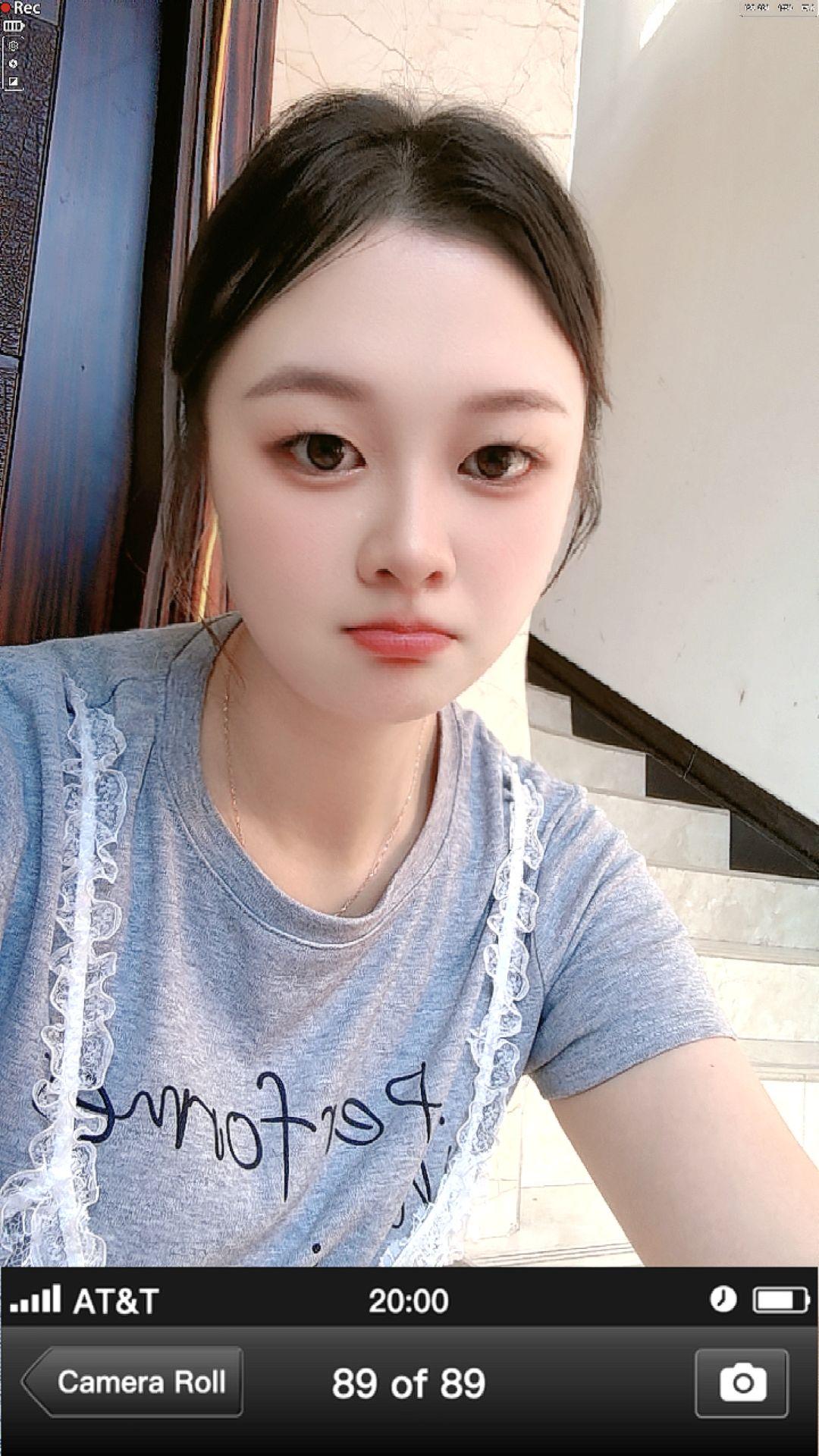 有些人满口说着爱你的话，却做着不爱你的事，爱你的人，句句不提爱，却做尽...
