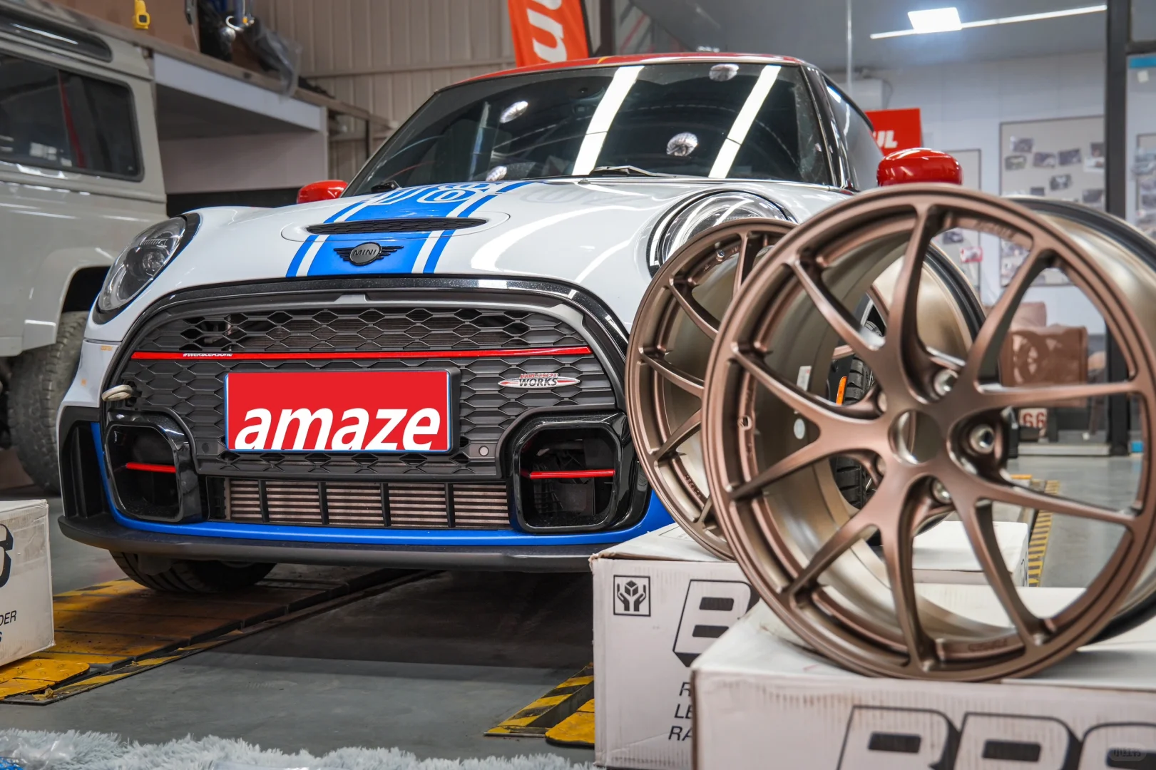 给你一套bbs你会选择F56还是F66？