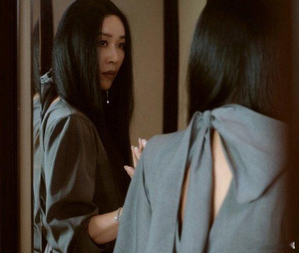 那英新歌给了2026一颗定心丸 那英跨年献唱《你》，堪称乐坛清流。历经唱片工业全