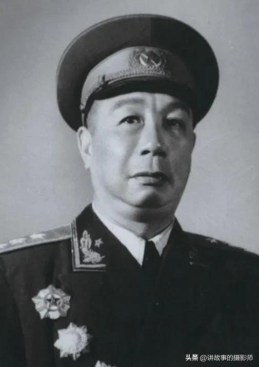 陈士榘不知道招谁惹谁了，让后世宵小这么编排。
最近有自媒体搬出陈士榘，证明粟裕在
