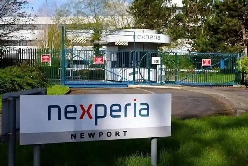 1月15日，香港《南华早报》报道:“荷兰法庭审理安世与母公司闻泰控权之争之际，安