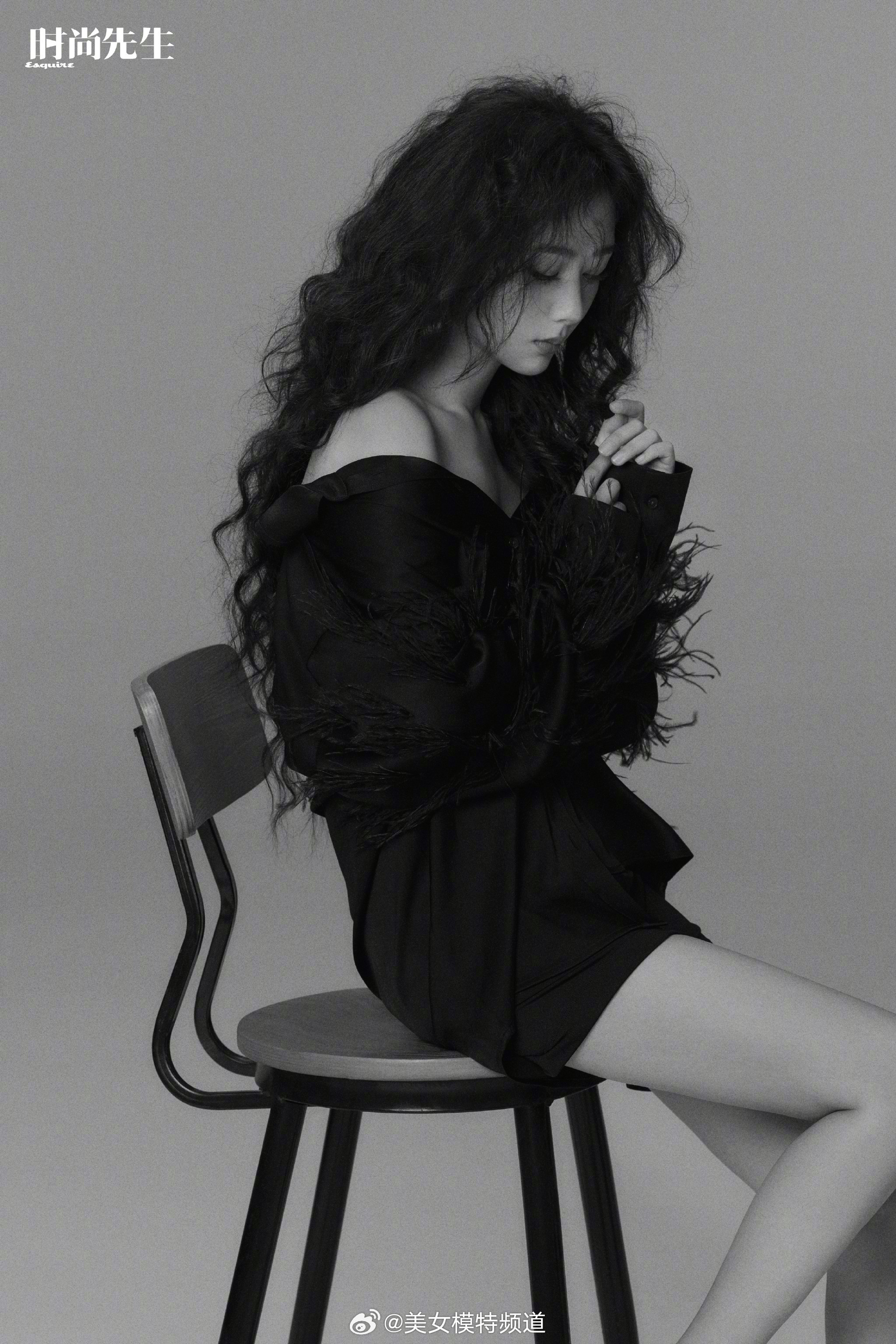杨紫美腿写真精选 