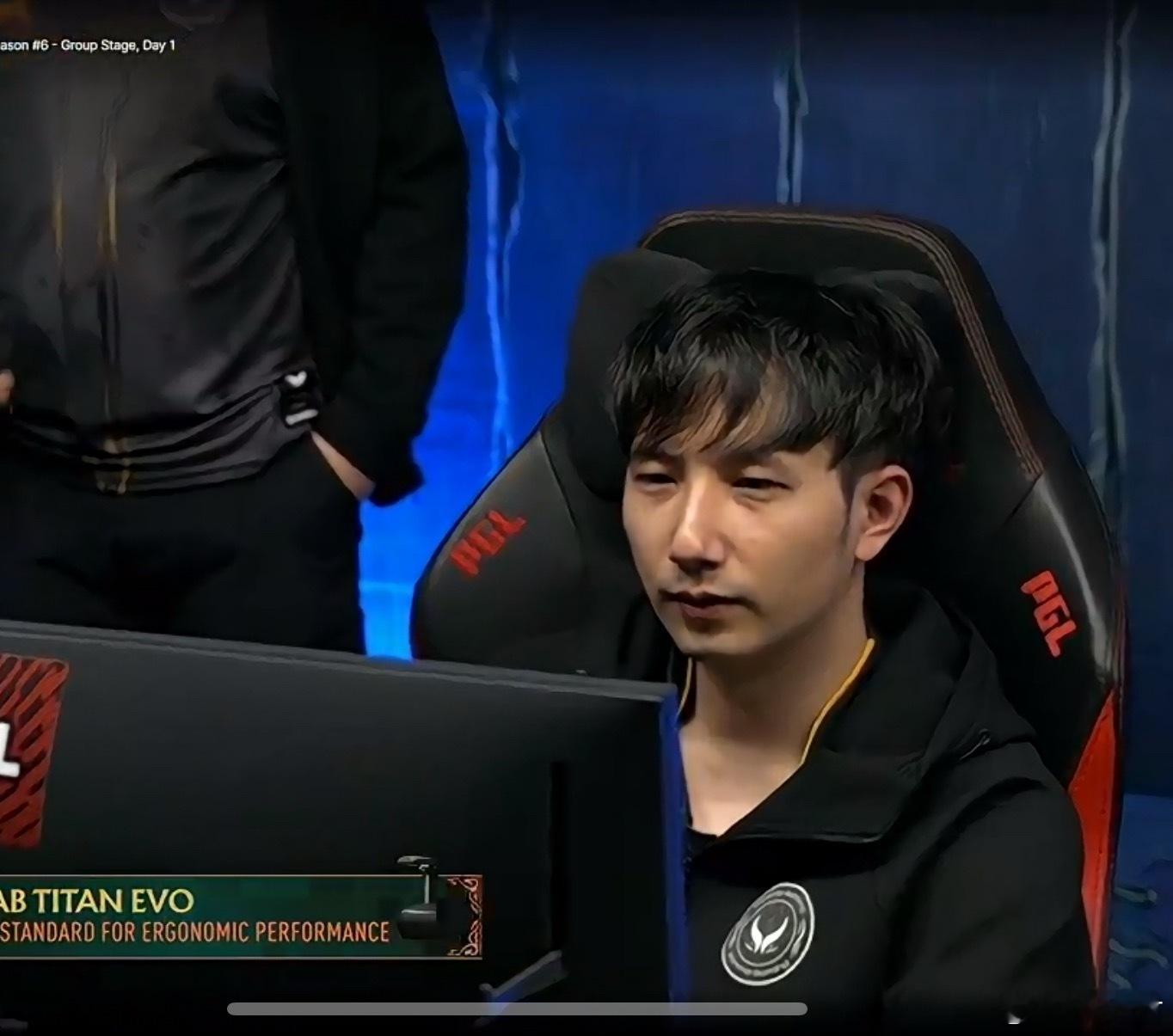 满分10分，你们给森哥首秀打几分