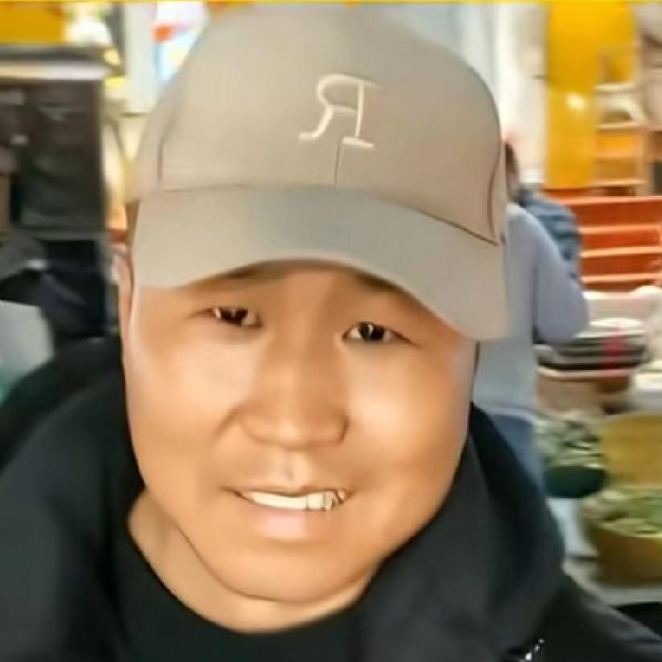 刷到网红逍遥客去世的消息，
我心里堵得慌，
久久缓不过来，那就是一心宣传吉林蛟河