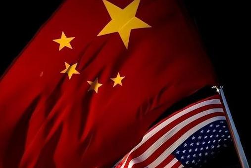 美国为啥一门心思揪着中国不放？真正的原因就一个——他们接受不了一个不走西方老路、